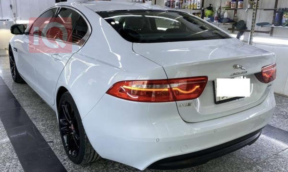جاگوار XE